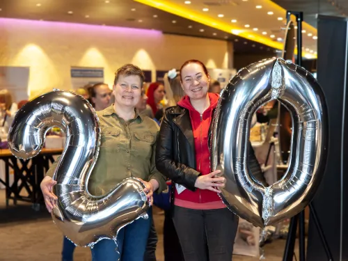 Punaturkki, Jaana Auvinen ja Niina Hyppänen