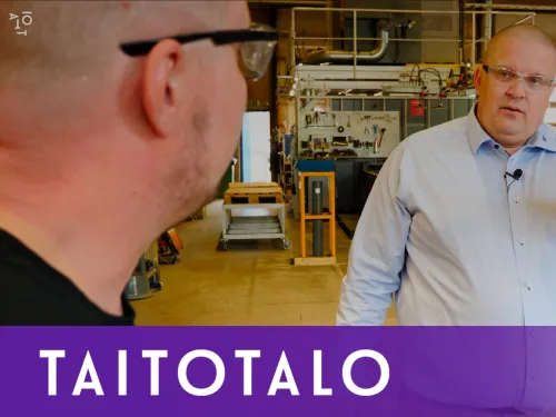 Janne Tuominen, IWE -videon kansi